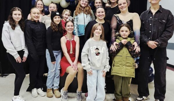 Douze patineuses se démarquent en compétition à Baie-Comeau