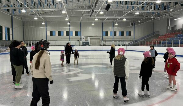 Un séminaire avec la patineuse olympique Elizabeth Manley à Labrador City