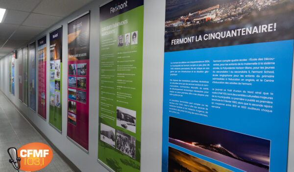 Nouvelle exposition au centre LJ Patterson du mur-écran