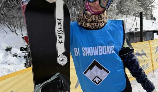 Élizabeth Lavoie brille en boardercross